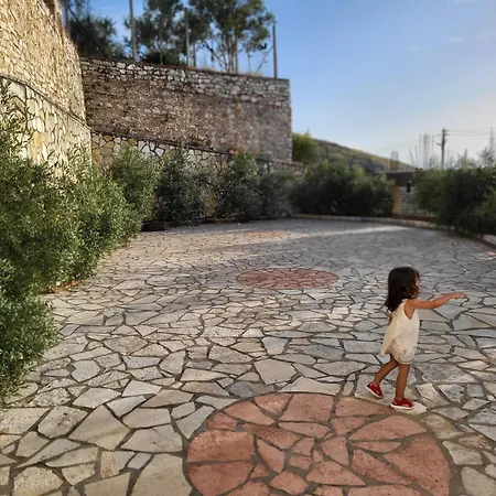 Vila Sulozeqi شقة ساراندا