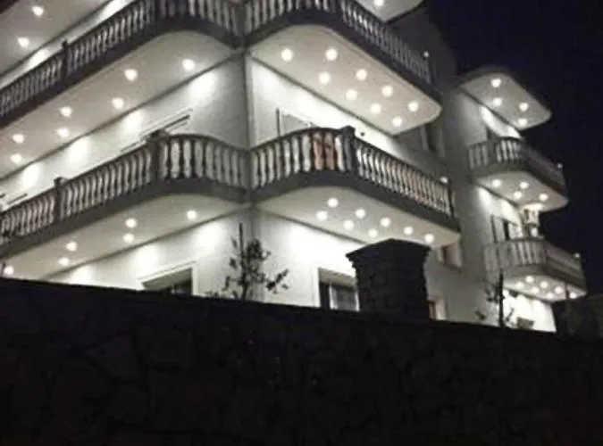 شقة Vila Sulozeqi *