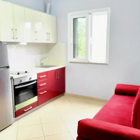 Vila Sulozeqi Apartament Saranda