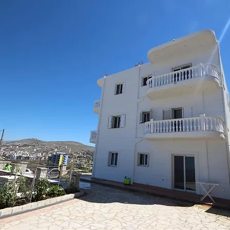 Vila Sulozeqi Apartament Saranda