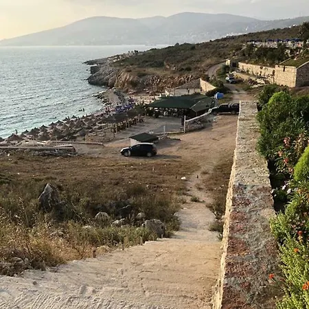 Vila Sulozeqi