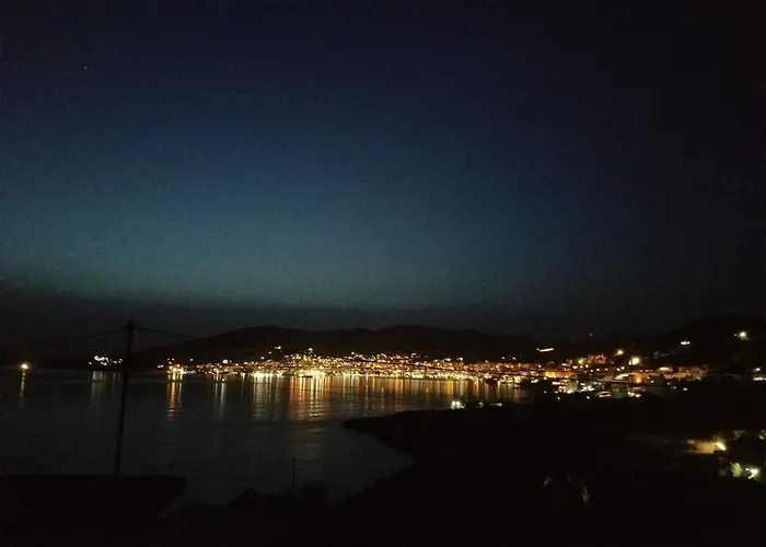 Vila Sulozeqi Saranda