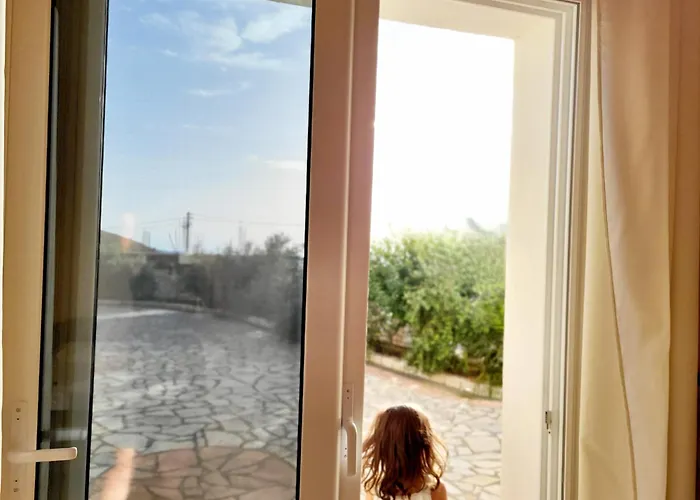 Vila Sulozeqi * Sarande