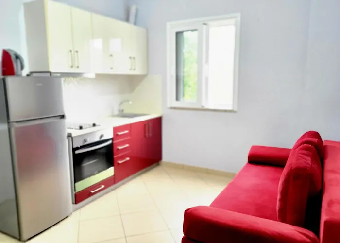 Vila Sulozeqi Apartament Saranda
