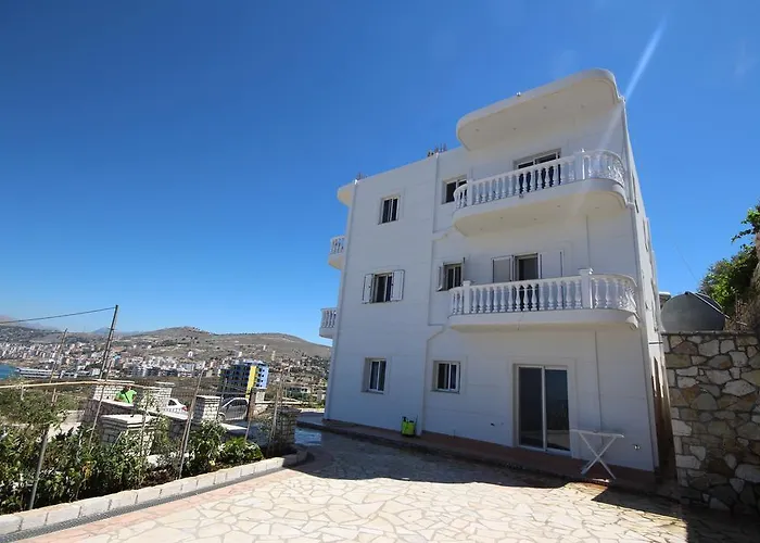 Vila Sulozeqi Apartment Sarande